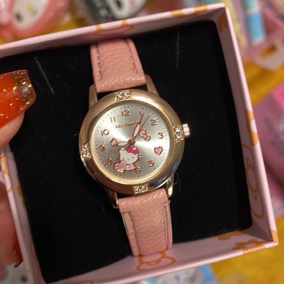 Watches/Jewelry/Accessories - Picture 2 of 3